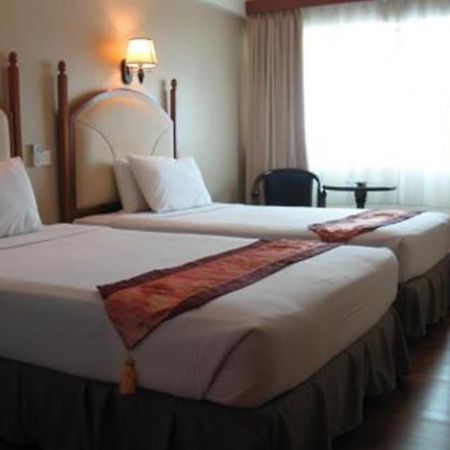 Silam Dynasty Hotel Lahad Datu Esterno foto