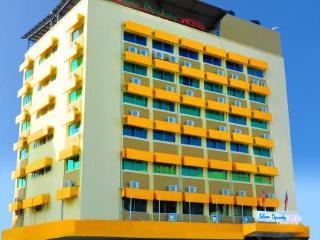 Silam Dynasty Hotel Lahad Datu Esterno foto